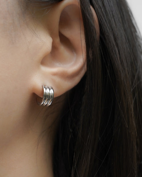 chic and understated cleopatra hoops in stainless steel silver for your everyday jewelry rotation