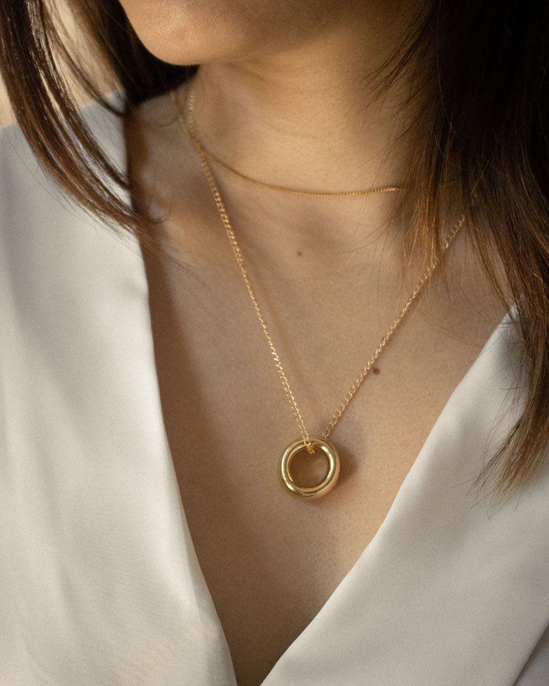 Promise rings outlet and necklaces