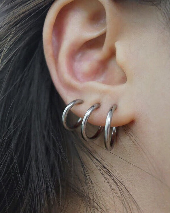 RETRACTABLE Hoops in Silver