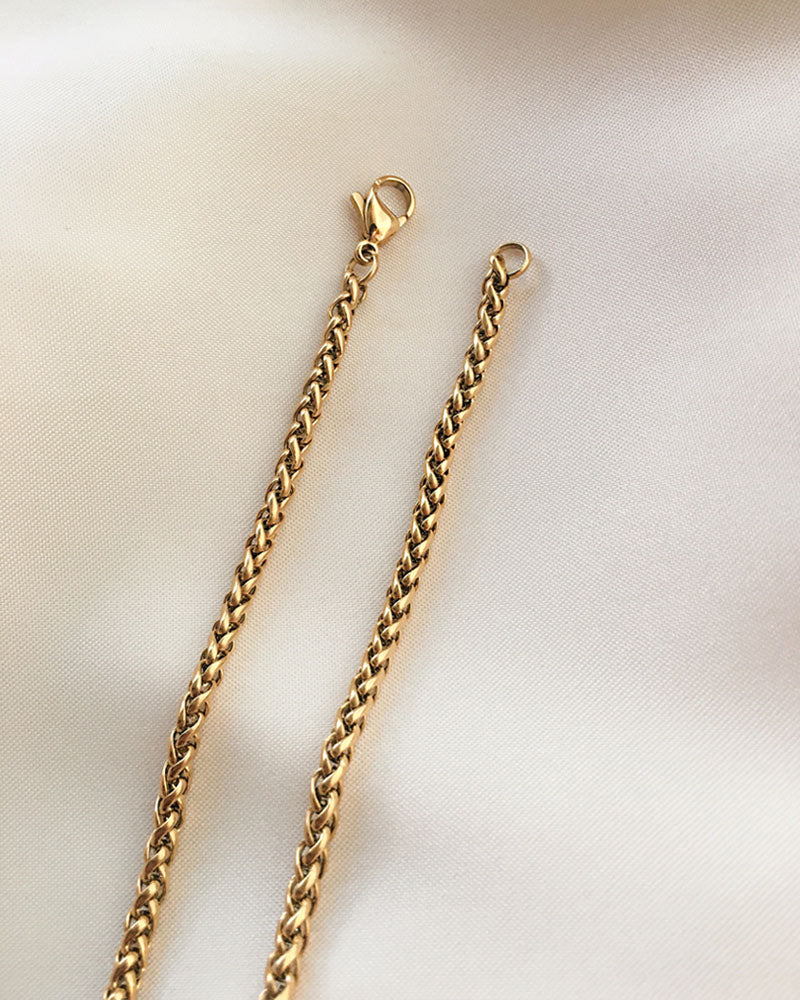 Woven Chain in Gold