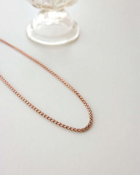 Classic spiga design chain in rose gold by TheHexad