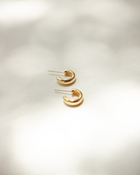 contemporary open hoops in gold for sophisticated everyday style