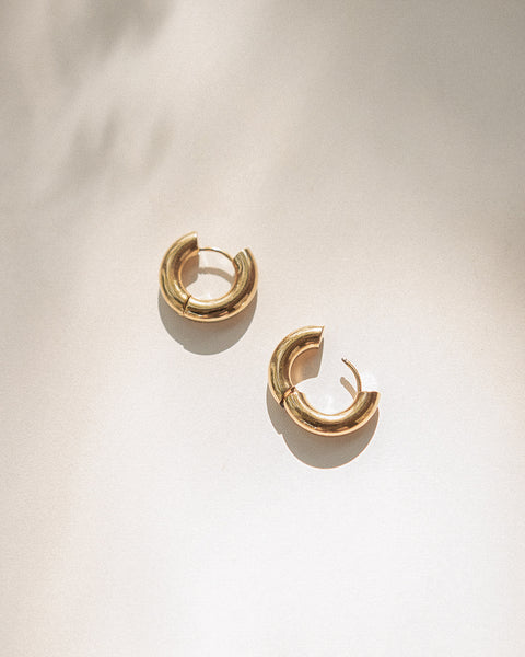 everyday hoop earrings for a modern chic look 