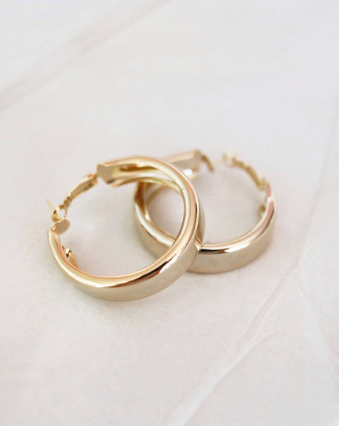 Uera champagne gold hoop earrings in Large - The Hexad