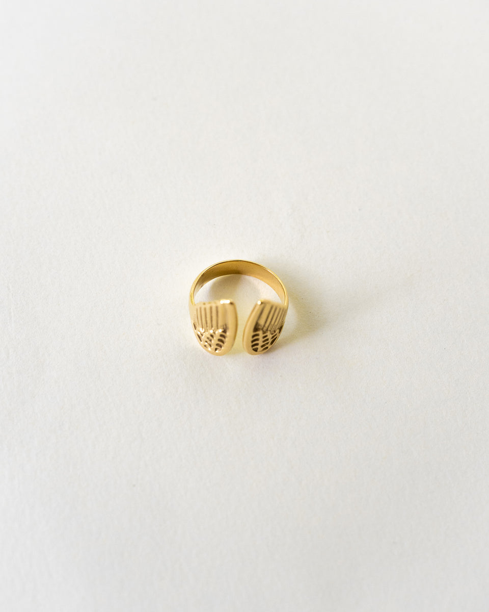 [Sample Sale] Angel Wings Ring– The Hexad