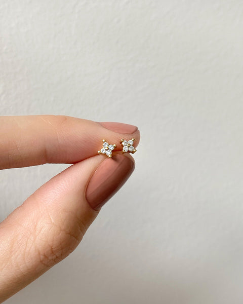 dainty minimalist jewelry for the ears