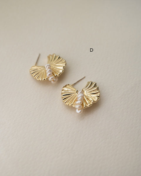 [Sample Sale] Multi Pearl Drop Earrings