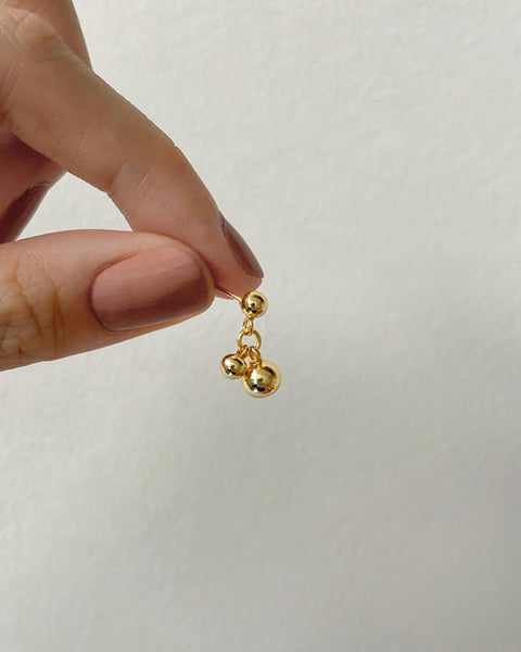tiny spheres dangling earrings designed by @thehexad